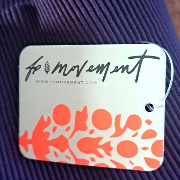 Womens FREE PEOPLE  COMPRESSION LEGGINGS. XS - Picture 7 of 8